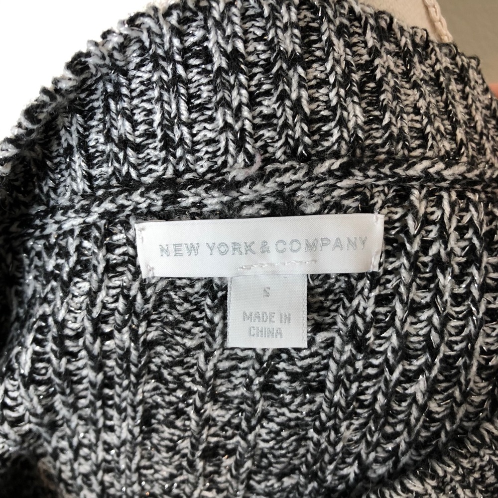 New York and Company Knitted Top - Picture 4 of 5